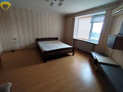 квартира за адресою Степова вул., 23/25