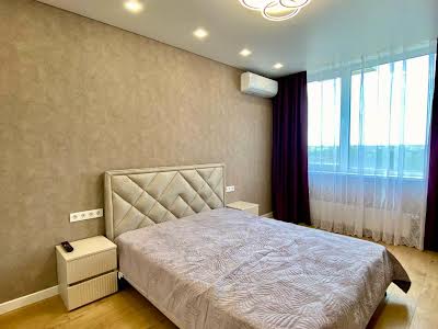 квартира за адресою Генерала Грекова вул., 4