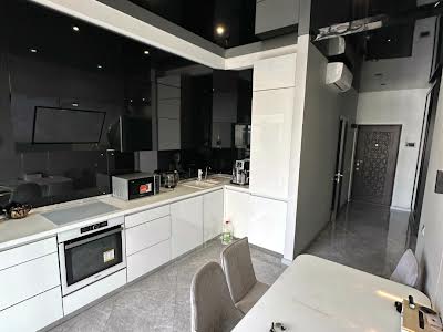 квартира за адресою 10 Фонтана, 68