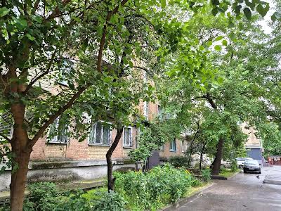 квартира по адресу Строителей ул., 8