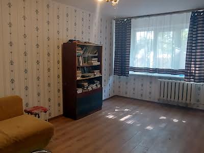 квартира за адресою Театральна вул. (Васляєва), 49/1
