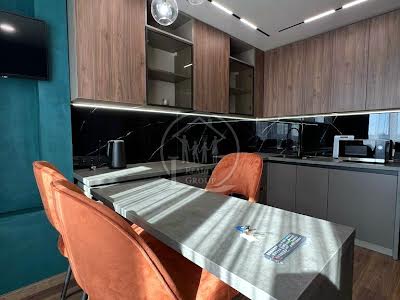 квартира за адресою Літературна вул., 10Б