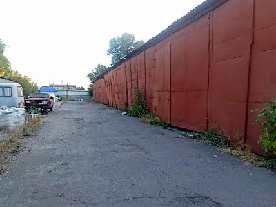 комерційна за адресою Берегова вул., 147