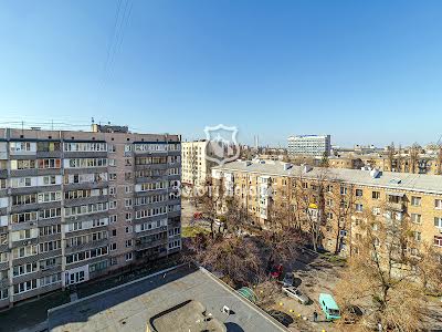 квартира за адресою Анатолія Базилевича пров. (Червонозаводський), 2/13