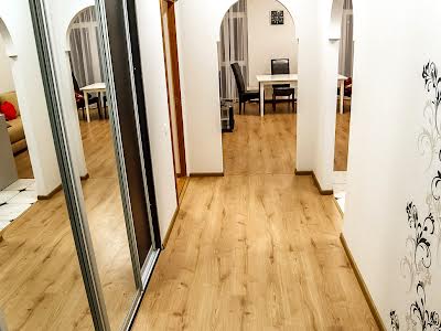 квартира за адресою Регенераторна вул., 4