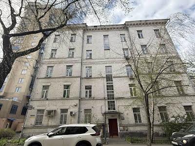 комерційна за адресою Панаса Мирного вул., 1