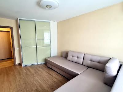 квартира за адресою Митрополита Василя Липківського вул. (Урицького), 32
