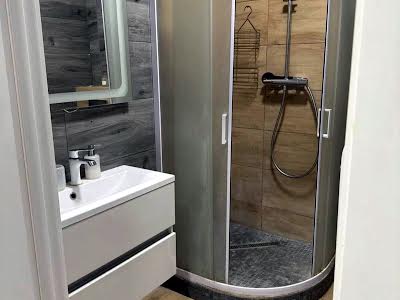 квартира за адресою Регенераторна вул., 4