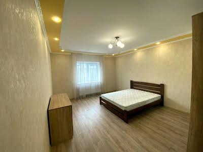 квартира за адресою Романа Андріюка, 7