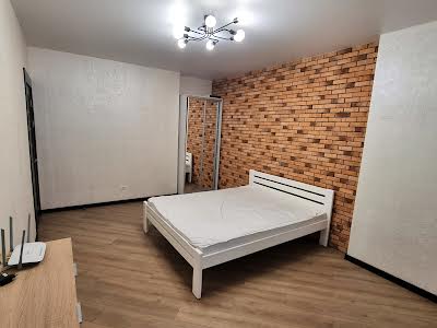 квартира по адресу Академика Глушкова просп., 9-Д
