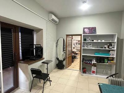 комерційна за адресою Винна Гора вул., 5