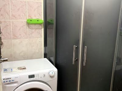 квартира за адресою Ольжича вул., 4