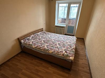 квартира за адресою Перемоги просп., 21