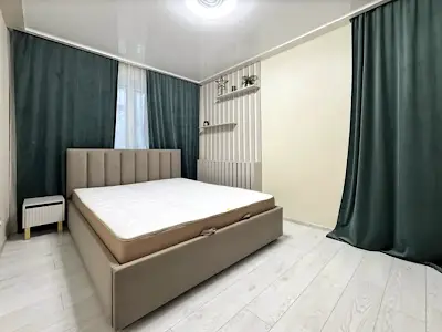 квартира за адресою Менахем-Мендл Шнеєрсона вул. (Мініна), 15