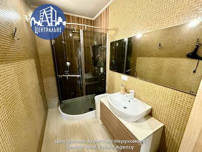 коммерческая по адресу Сторожинецкая ул., 1
