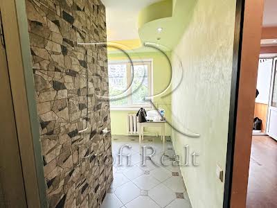квартира за адресою Братиславська вул., 16