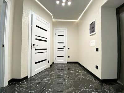квартира по адресу Ивано-Франковск, Княгинин ул., 10