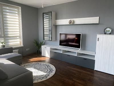 квартира за адресою Зарічна вул., 1г