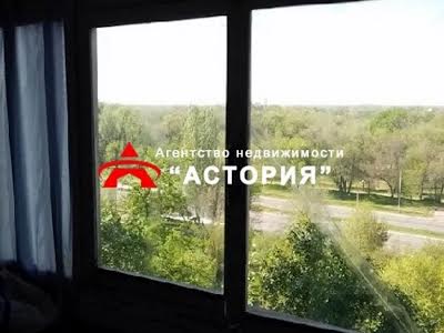 квартира за адресою Дніпровська вул. (Леппіка), 4