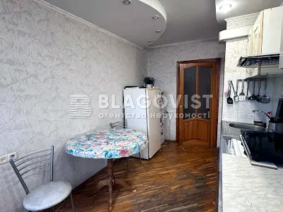 квартира за адресою Дніпровська набережна вул., 3