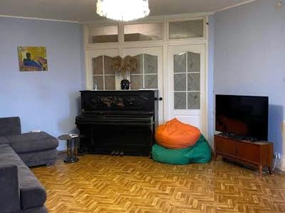 квартира за адресою Петра Григоренка просп. (Маршала Жукова), 21