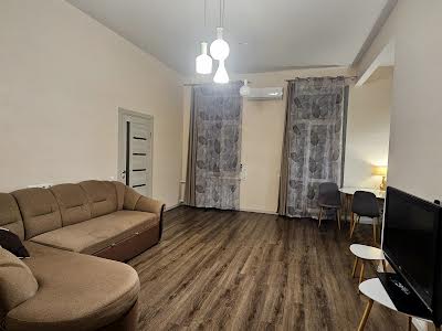 квартира за адресою Саксаганського вул., 121