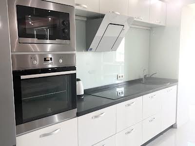 квартира за адресою Євгена Чикаленка вул., 56а