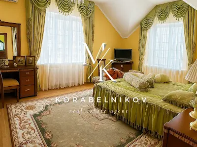 будинок за адресою Освіти вул., 12
