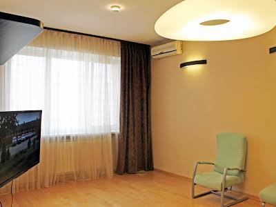 квартира по адресу Владимира Ивасюка просп. (Героїв Сталінграду), 8к4