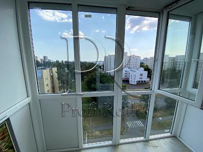 квартира за адресою Київ, Василя Іваниса вул. (Миколи Матеюка), 5