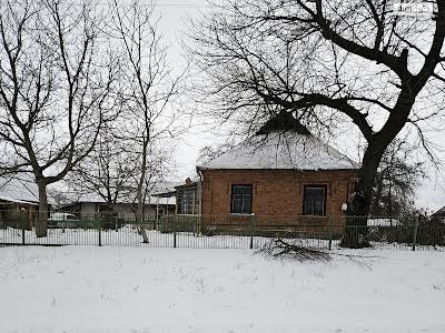 дом по адресу с. Давыдковцы, Центральна