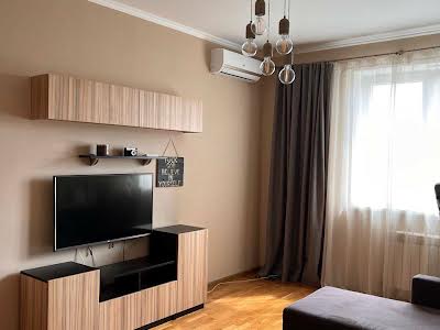 квартира за адресою Юрія Кондратюка вул., 5