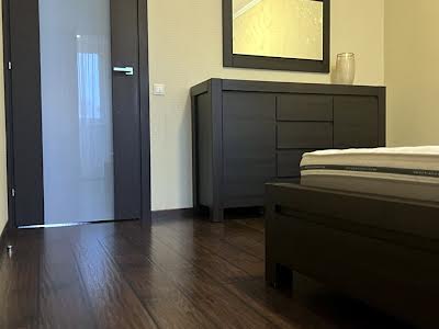 квартира за адресою Академіка Сахарова вул., 36
