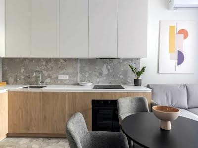 квартира за адресою Під Дубом вул. (Космонавтів), 7