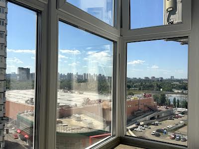 квартира по адресу Драгоманова ул., 2