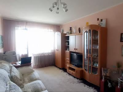квартира за адресою Соснова вул., 10