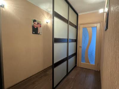 квартира по адресу Будівельників ул., 2