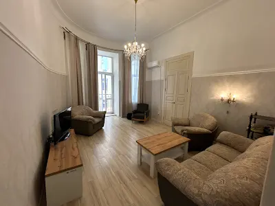 квартира за адресою Заньковецької вул., 6