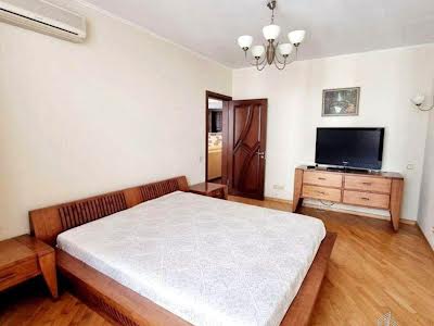квартира за адресою Степана Руданського вул., 4-6