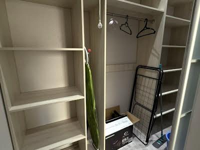 квартира за адресою Левка Лук'яненка вул. (Василя Жуковського), 16, 18, 20, 24
