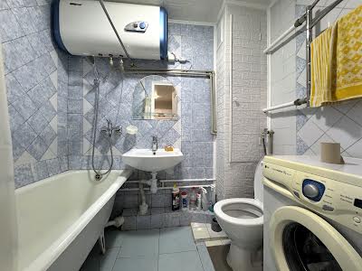 квартира по адресу Героев Днепра ул., 38-Д