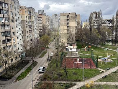 квартира за адресою Микільсько-Слобідська вул., 4