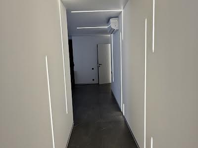квартира за адресою Залізнична вул., 9