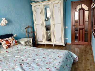 квартира за адресою Героїв Дніпра вул., 38-Б