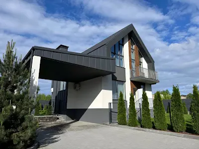 будинок за адресою Амосова, 1
