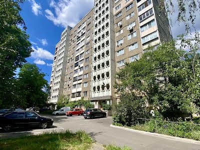 квартира за адресою Київ, Захарівська вул., 1