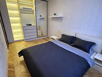 квартира за адресою Велика Васильківська вул. (Червоноармійська), 132