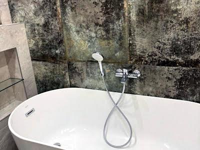 квартира за адресою Воскресенська вул., 18