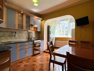 квартира по адресу Красносельского ул., 75