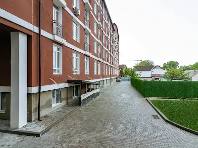 квартира за адресою Дмитра Луценка, 2в